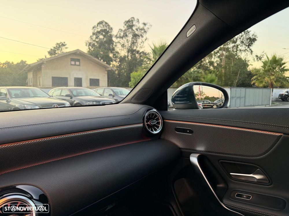 Mercedes-Benz CLA 250 e Shooting Brake Style Plus - 14