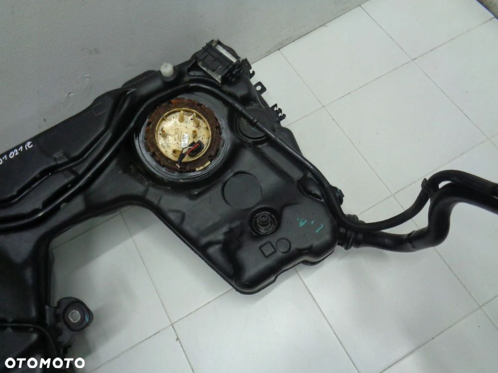vw golf vii 7 2.0 tdi 4x4 zbiornik paliwa bak quattro 5q0201021pc - 3