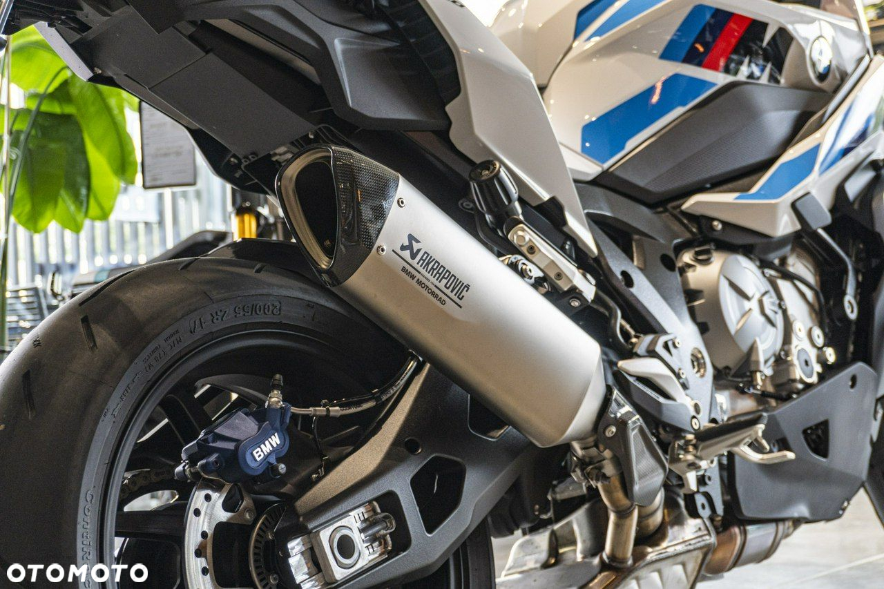 BMW XR - 12