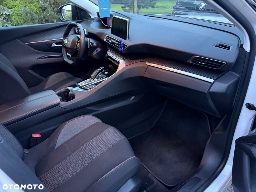 Peugeot 5008 BlueHDi 130 EAT8 Active - 24