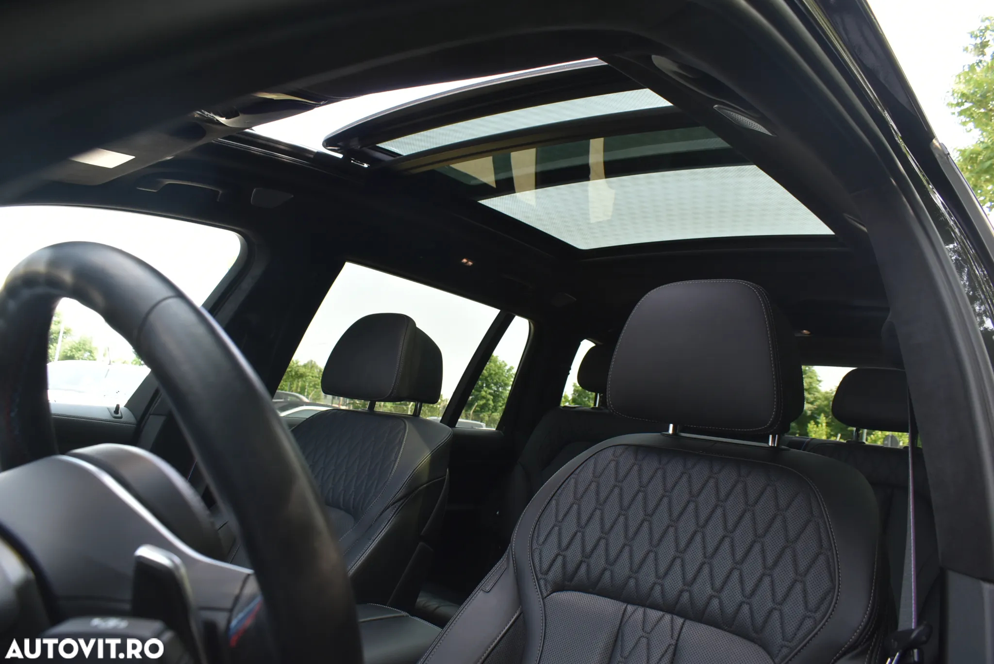 BMW X7 M60i xDrive AT MHEV - 28