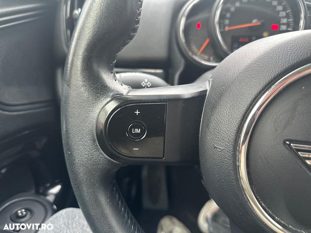 Mini Countryman Cooper S E ALL4 AT - 15