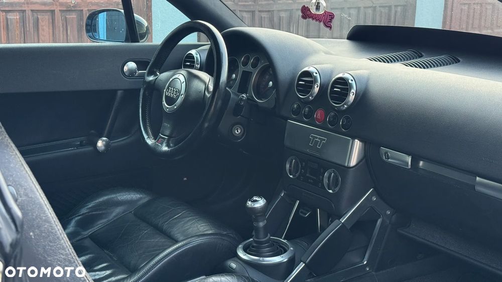 Audi TT Coupé 1.8T - 10