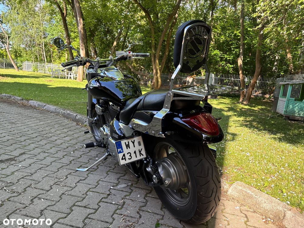 Suzuki Intruder - 4