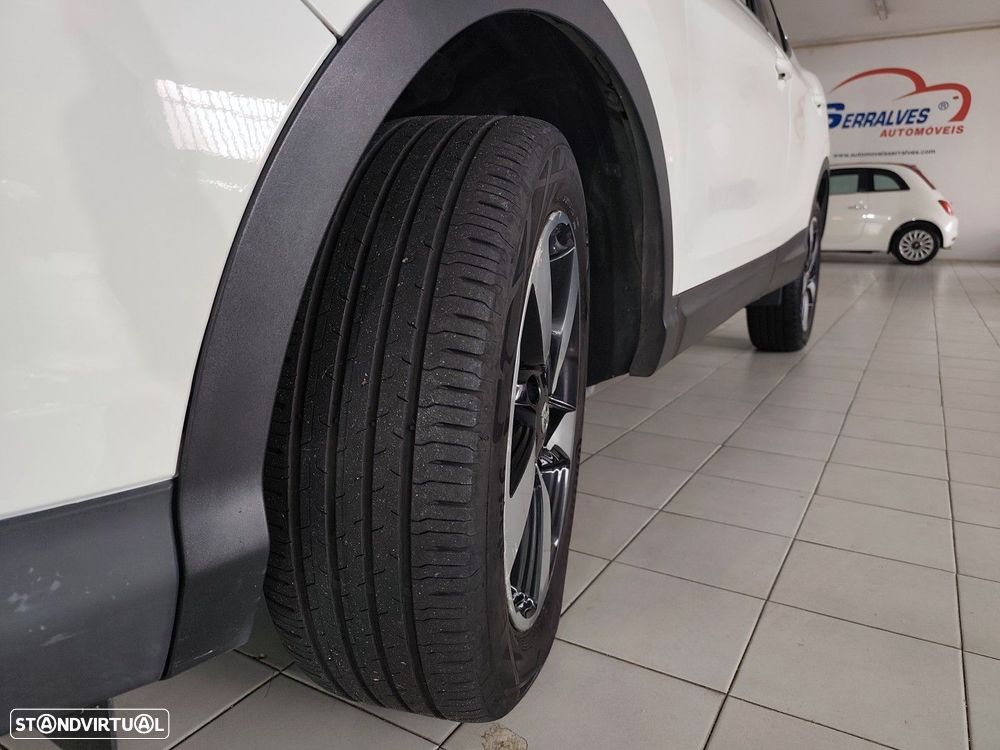 Nissan Qashqai 1.5 dCi N-Connecta 18 - 8