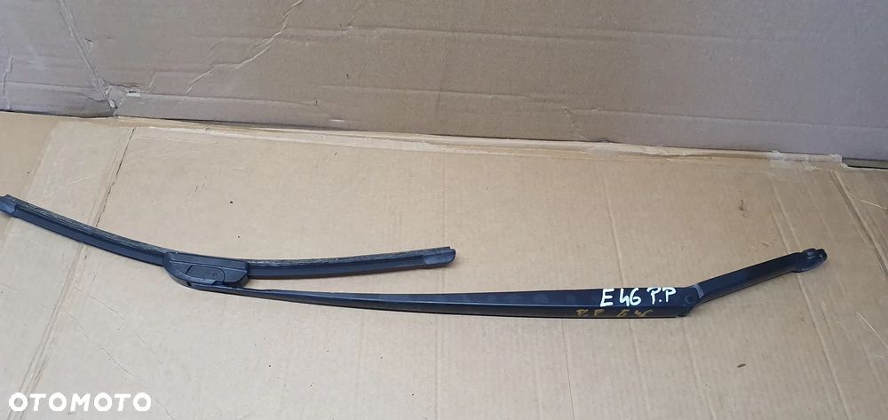 Ramie wycieraczki prawy przód wycieraczka BMW E46 8225998 - 1
