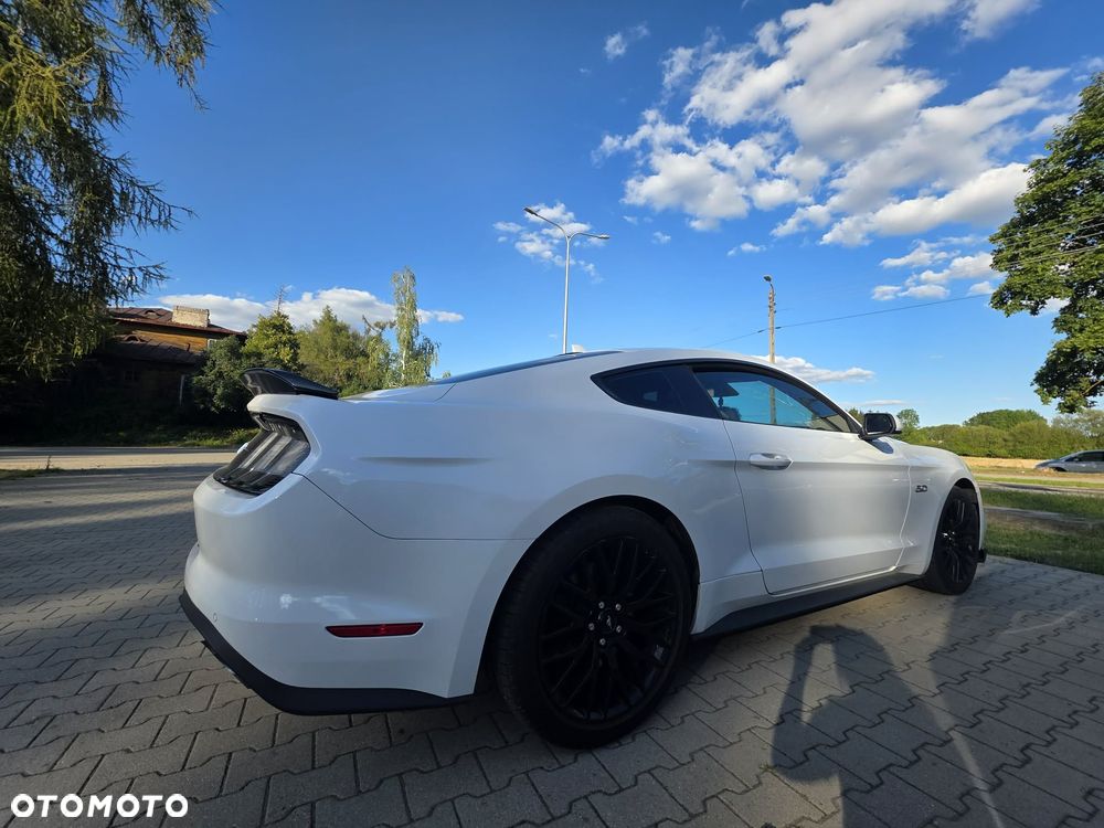 Ford Mustang - 7