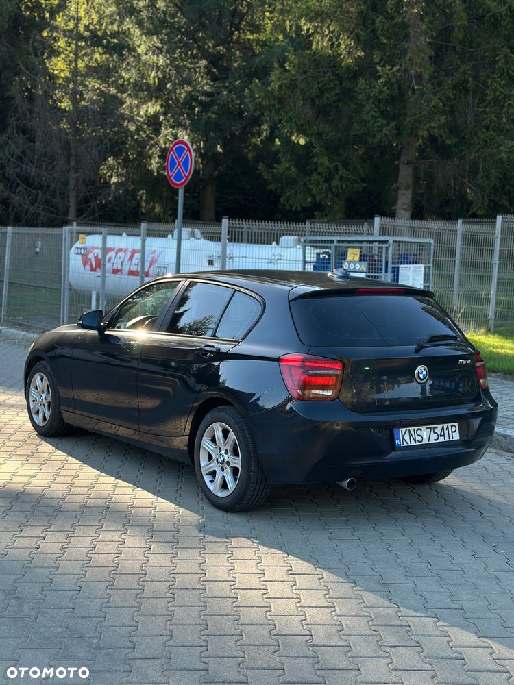 BMW Seria 1 116d - 5