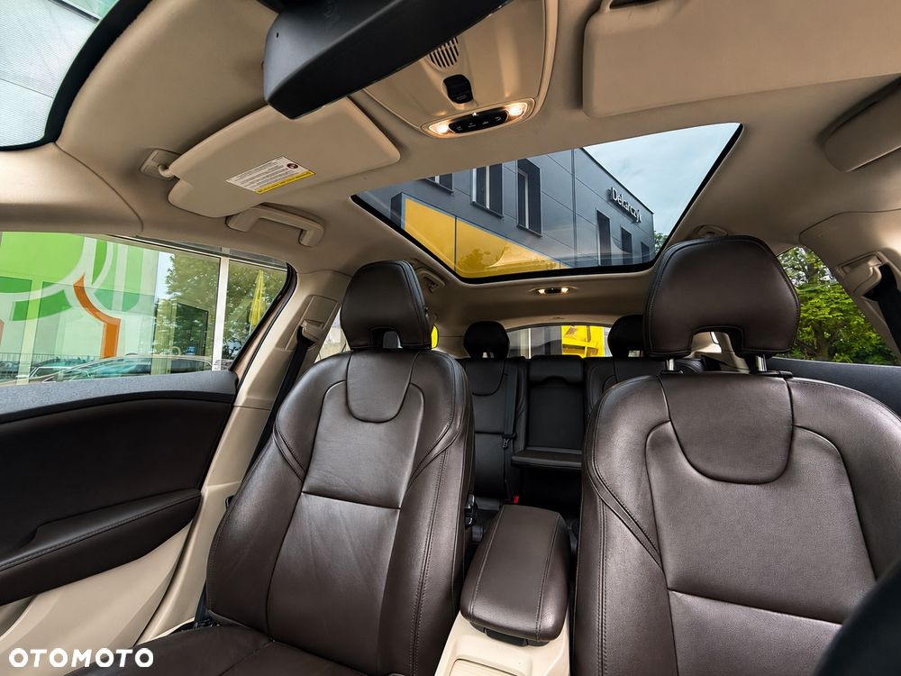 Volvo V40 D2 Summum - 30