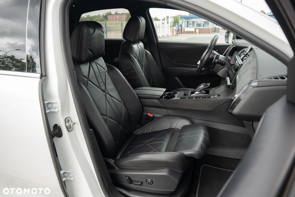 DS Automobiles DS 7 Crossback - 24