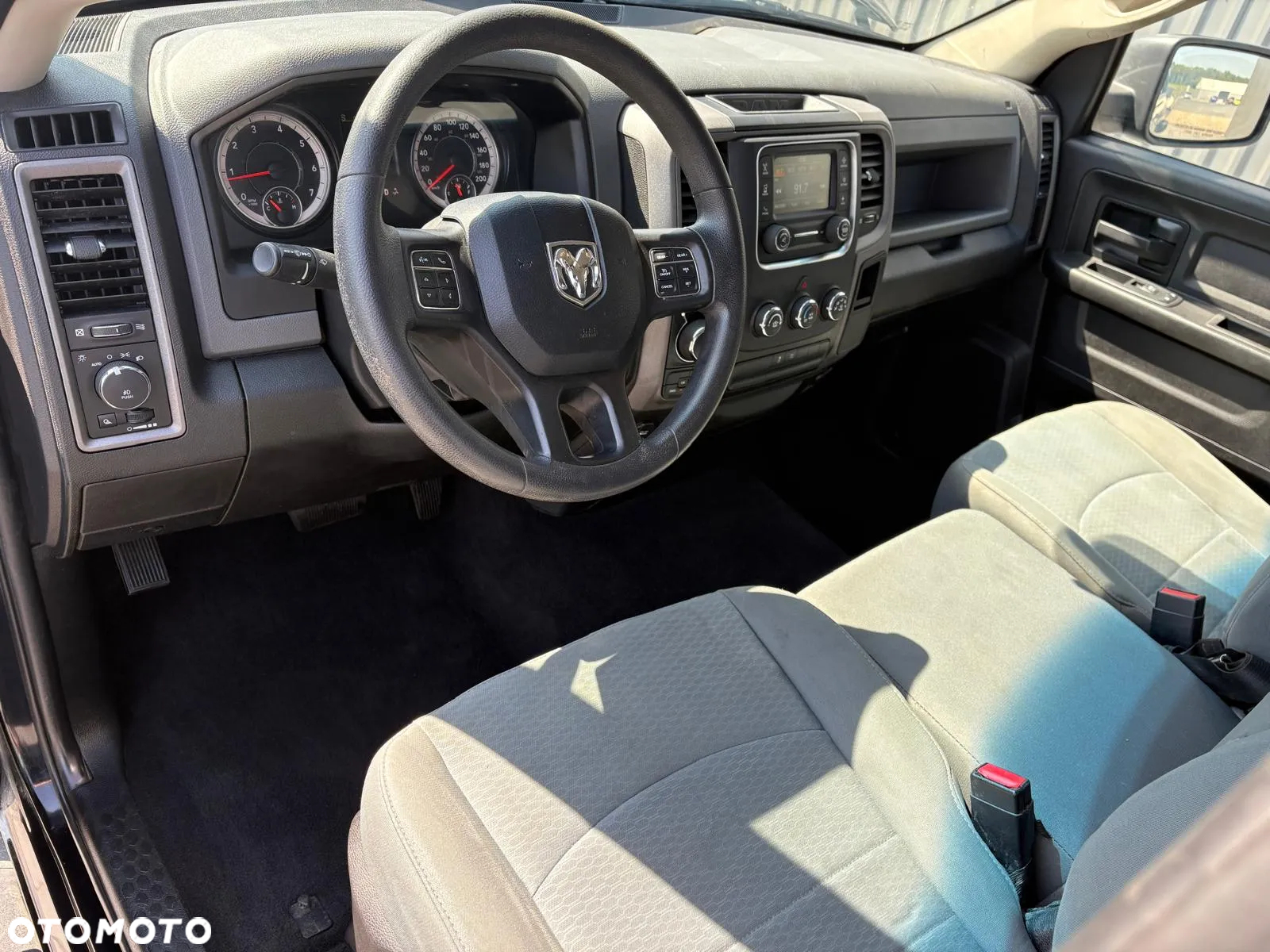 RAM 1500 - 10