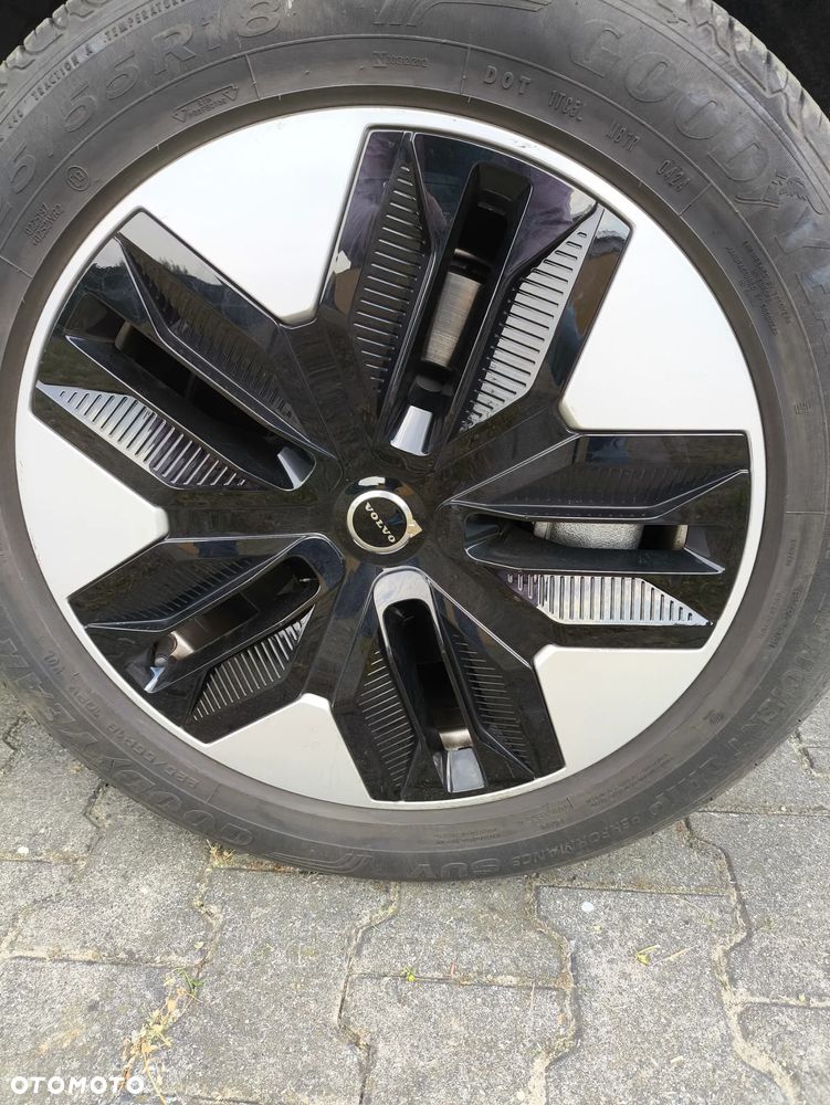 Volvo EX30 - 9