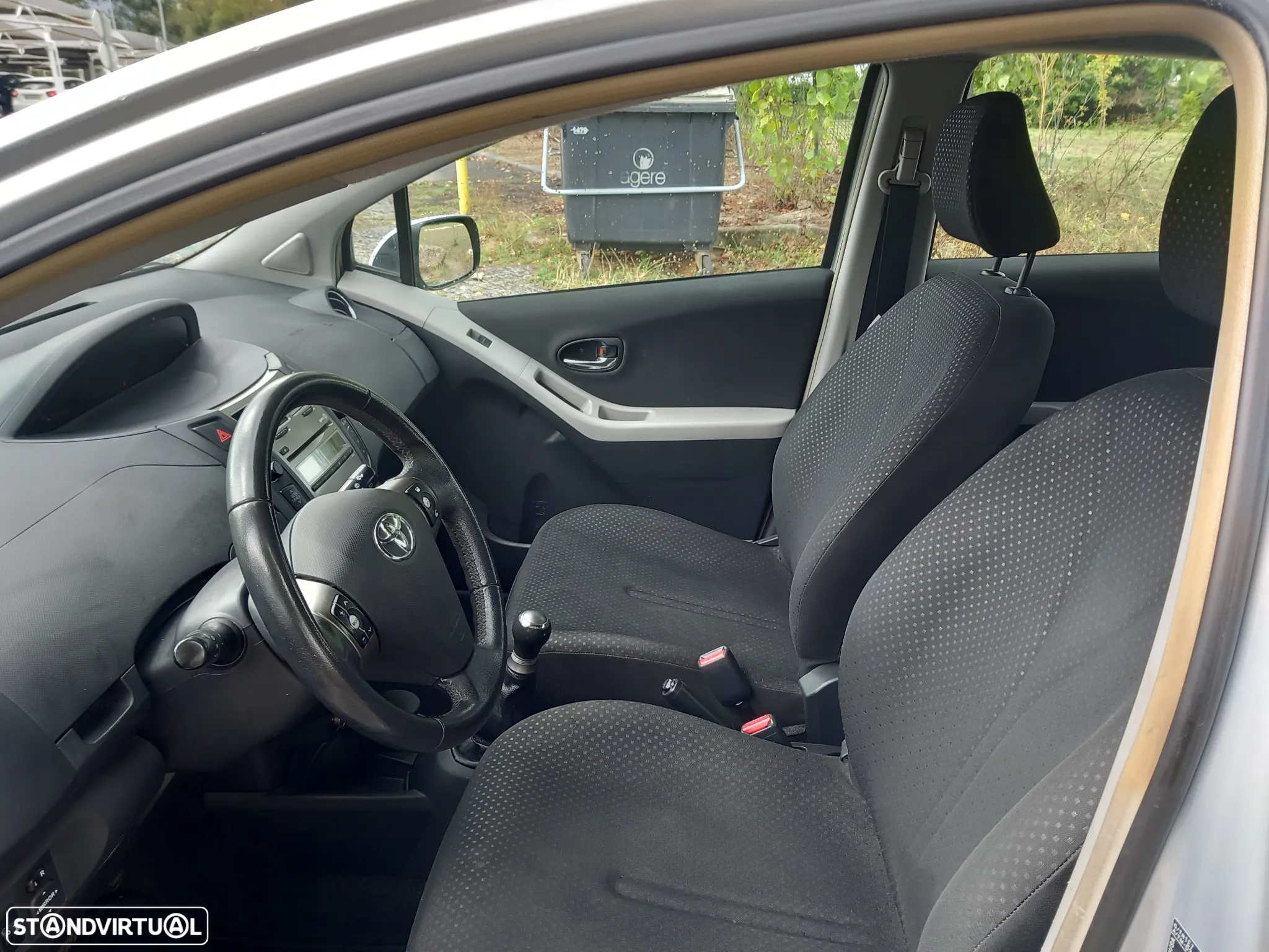 Toyota Yaris 1.0 VVT-i Comfort - 14