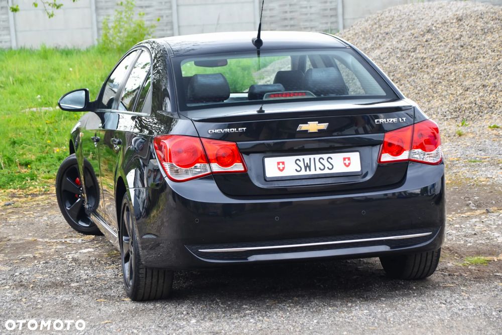 Chevrolet Cruze 1.8 LT - 32