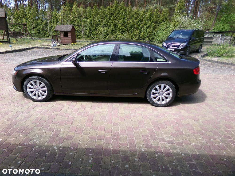Audi A4 Limousine 2.0 TFSI quattro S tronic Attraction - 4