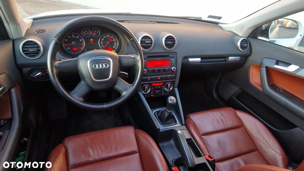 Audi A3 Sportback 1.8 TFSI S line Sportpaket Plus - 23