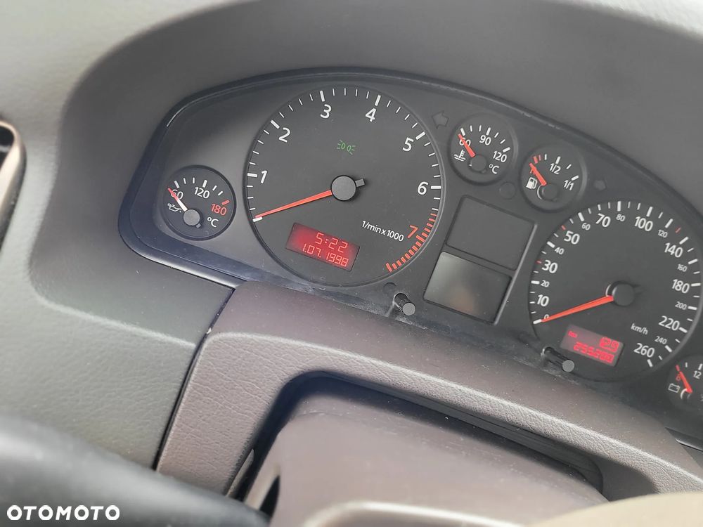 Audi A6 Limousine 1.8T - 7