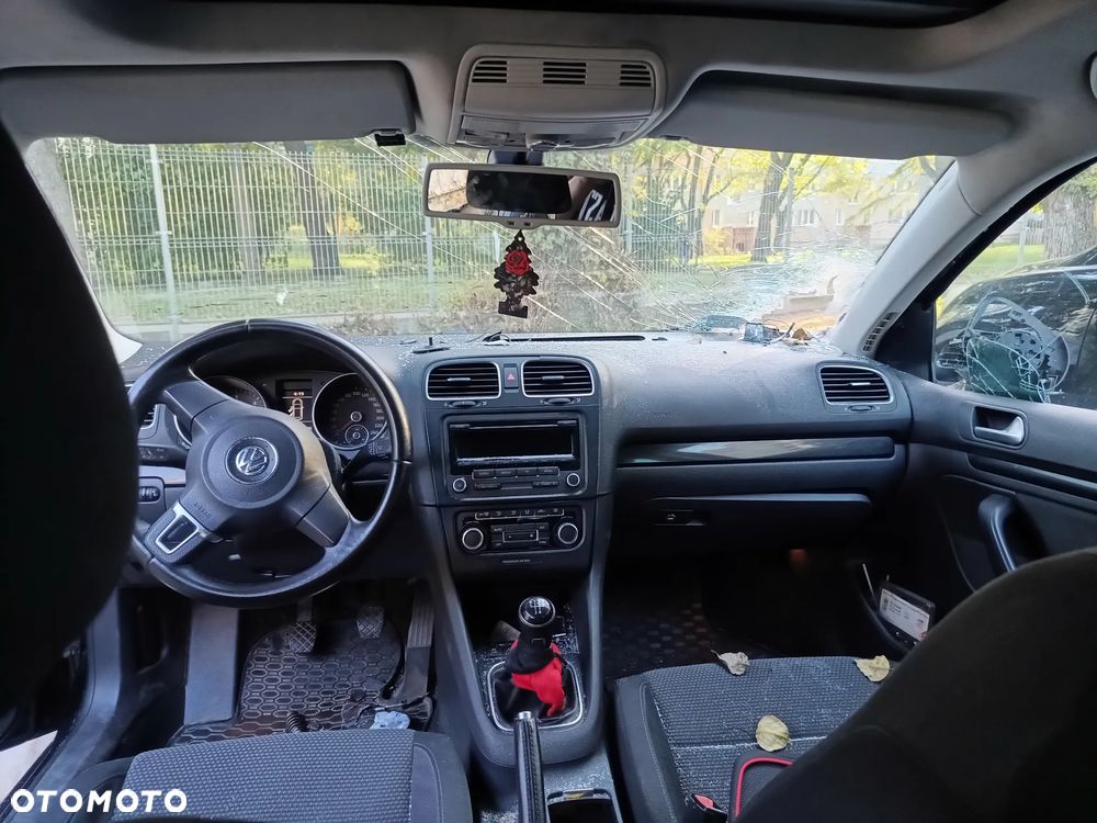 Volkswagen Golf - 12