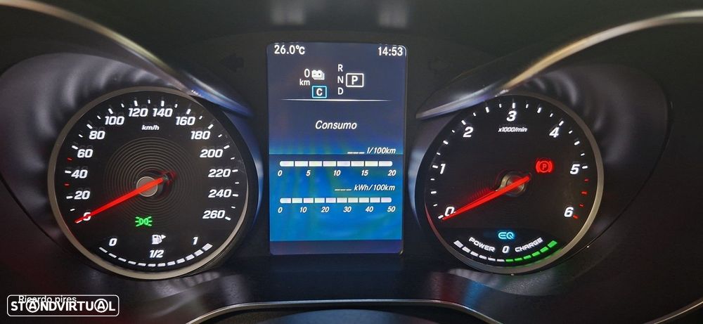 Mercedes-Benz GLC 300 d 4Matic 9G-TRONIC AMG Line - 18