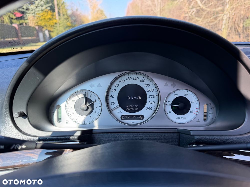 Mercedes-Benz Klasa E 300 BLUETEC 7G-TRONIC Avantgarde DPF - 18