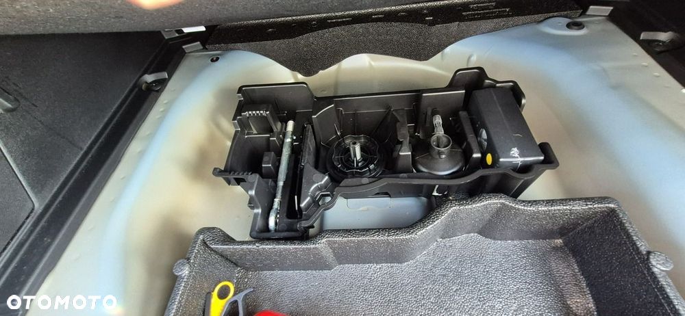 Peugeot 2008 1.2 PureTech GT S&S EAT8 - 26
