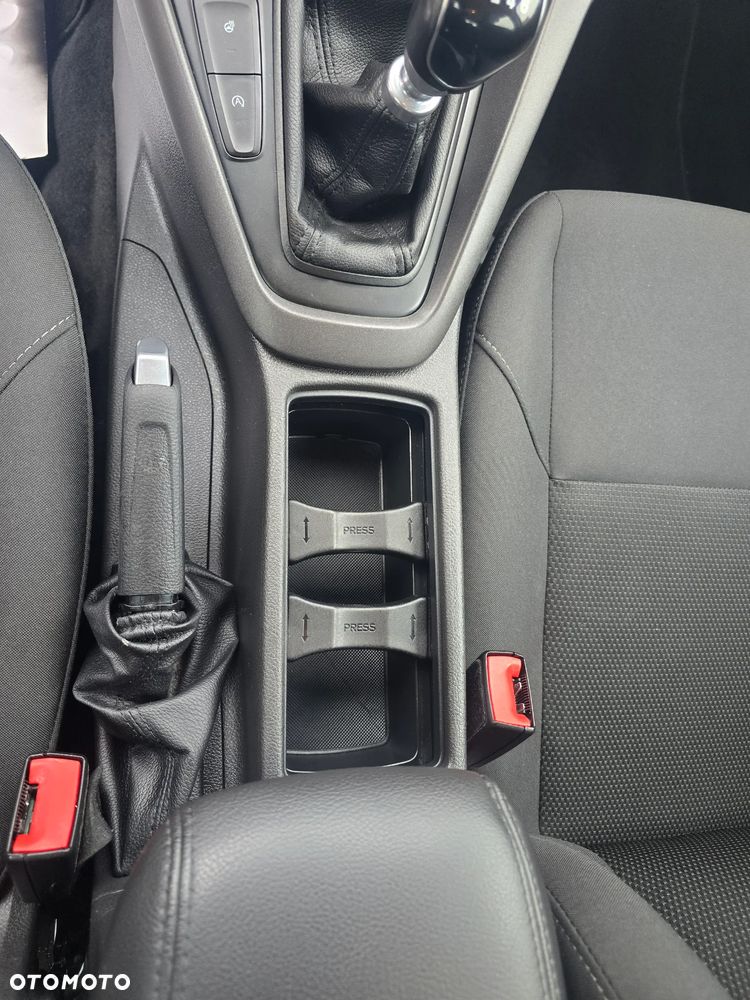 Ford Focus 1.5 EcoBoost STart-Stopp-System TITANIUM - 23