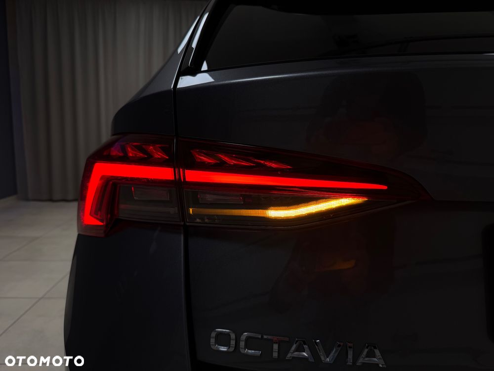 Skoda Octavia 2.0 TDI Ambition DSG - 35