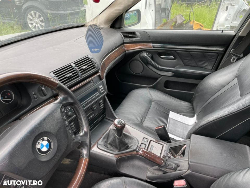 piese bmw e39 Facelift 520d 2002 telefon interior panouri mahon trimuri motor cutie volanta ambreaj radiator jante roti R 16 17 5x120 alutec  capota bara aripa far usa ceasuri bord - 5