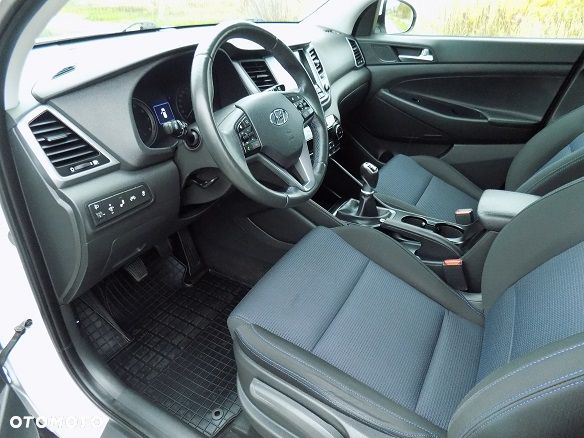 Hyundai Tucson 1.6 Turbo 2WD Navi - 22