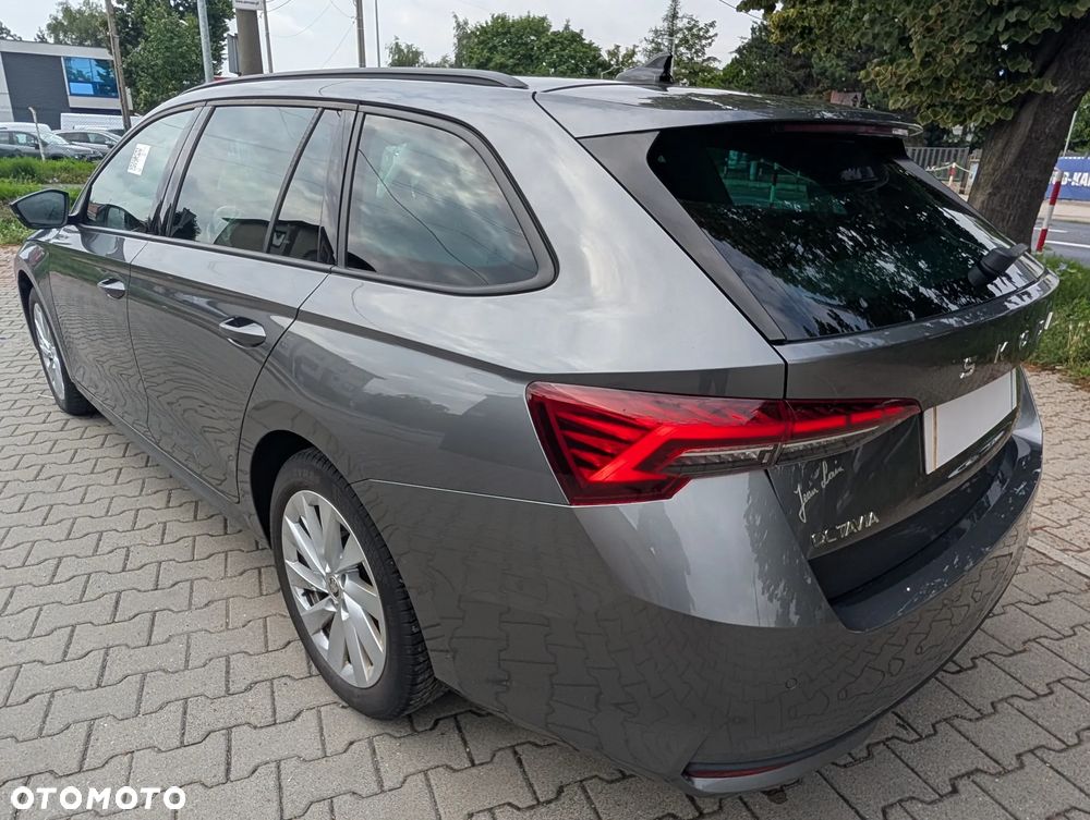 Skoda Octavia 2.0 TDI DSG Exclusive - 13