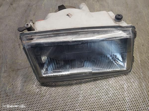 Otica / Farol Dto Fiat Uno (146_) - 2