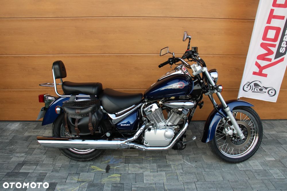 Suzuki Intruder - 25