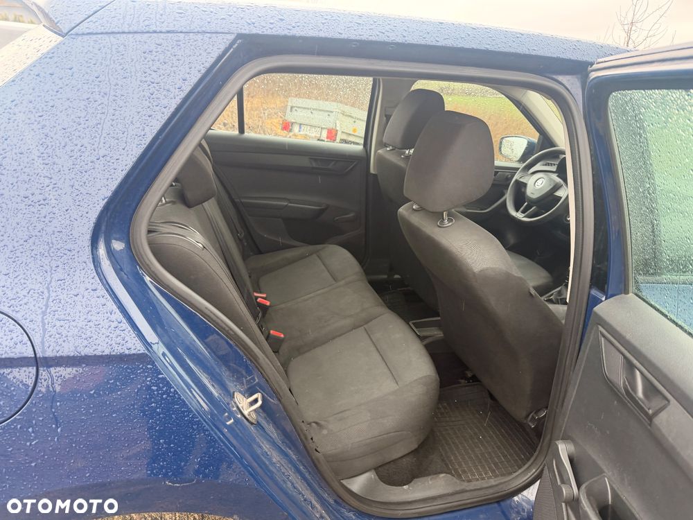 Skoda Fabia 1.0 Active - 10