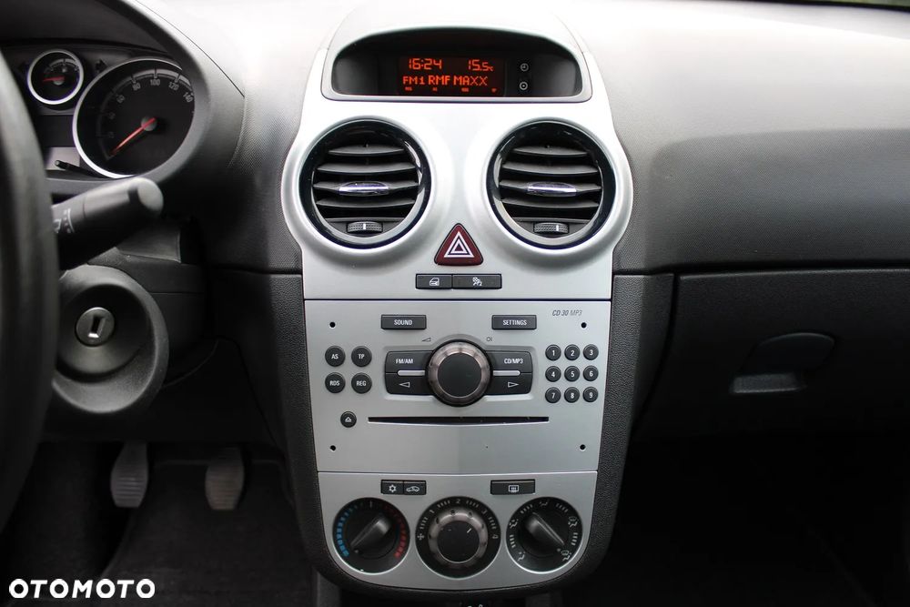 Opel Corsa 1.4 16V Satellite - 19