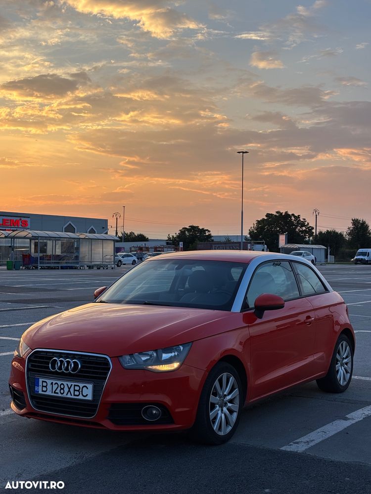 Audi A1 1.6 TDI S tronic Attraction - 1
