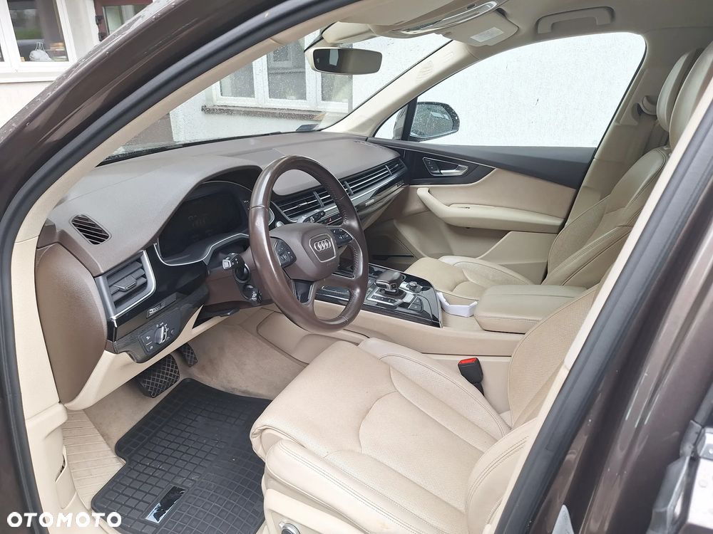 Audi Q7 - 4