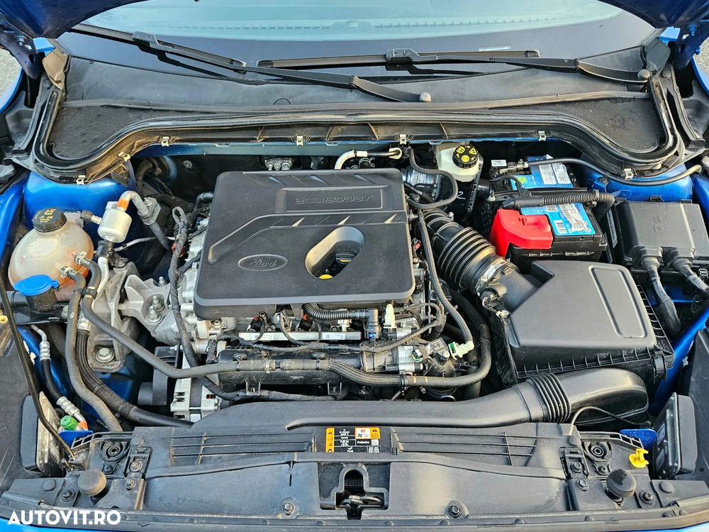 Ford Focus 1.5 Ecoboost ST-Line - 16