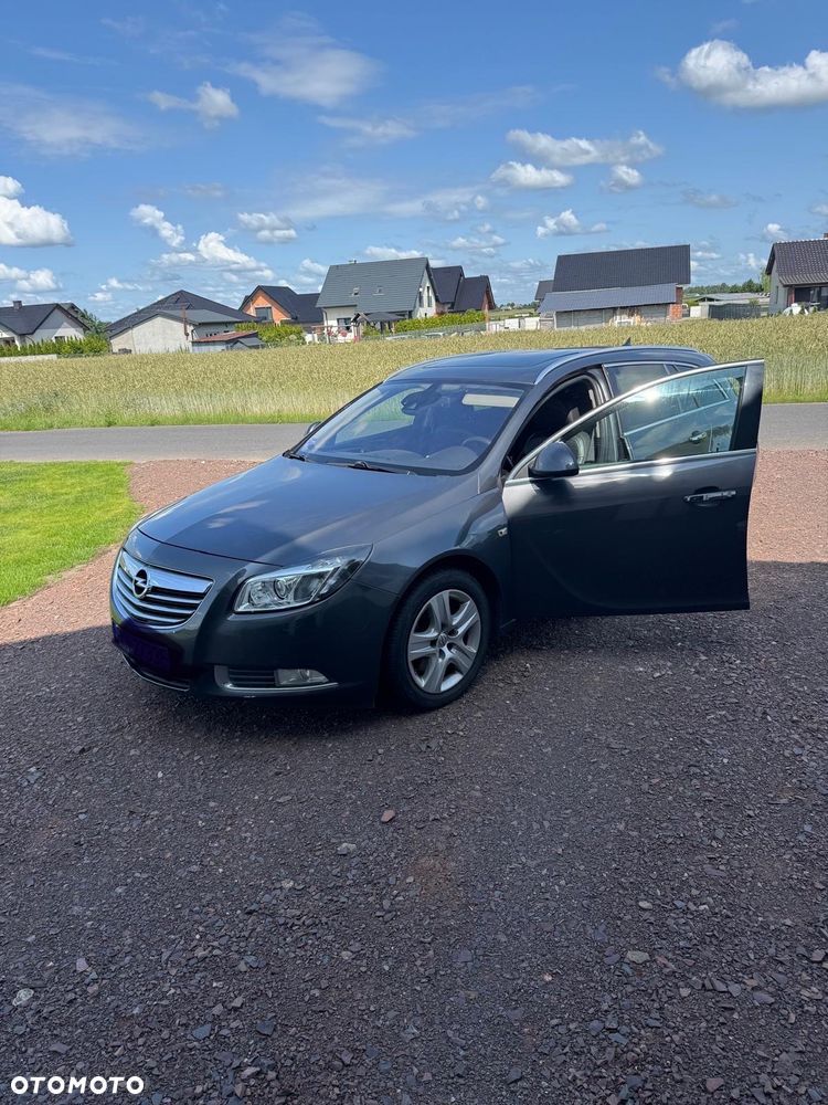 Opel Insignia 2.0 CDTI Sports Tourer Automatik - 1