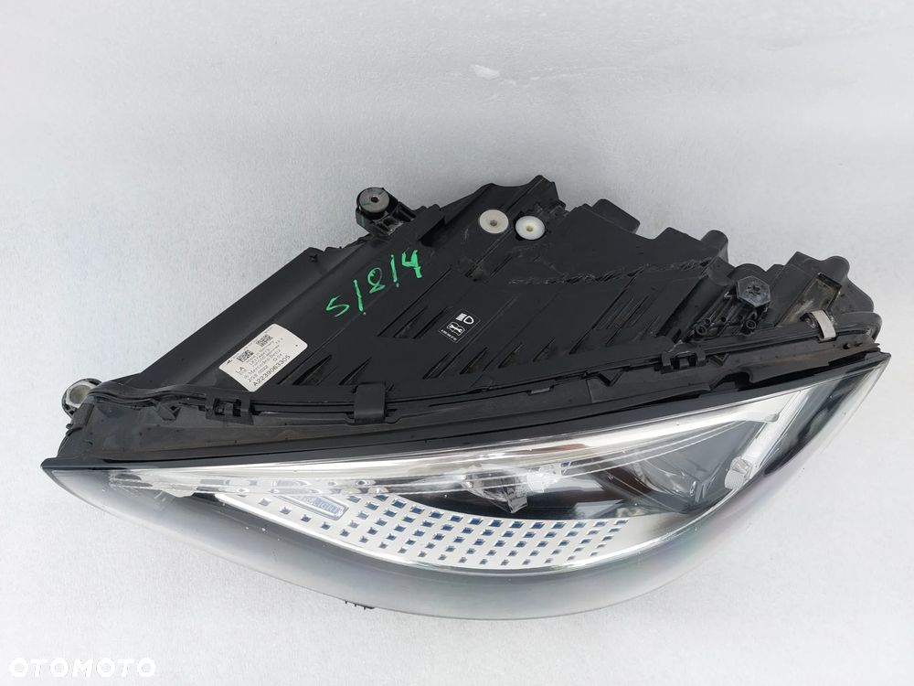Lampa lewa lewy przód Mercedes S klasa W223 - 4