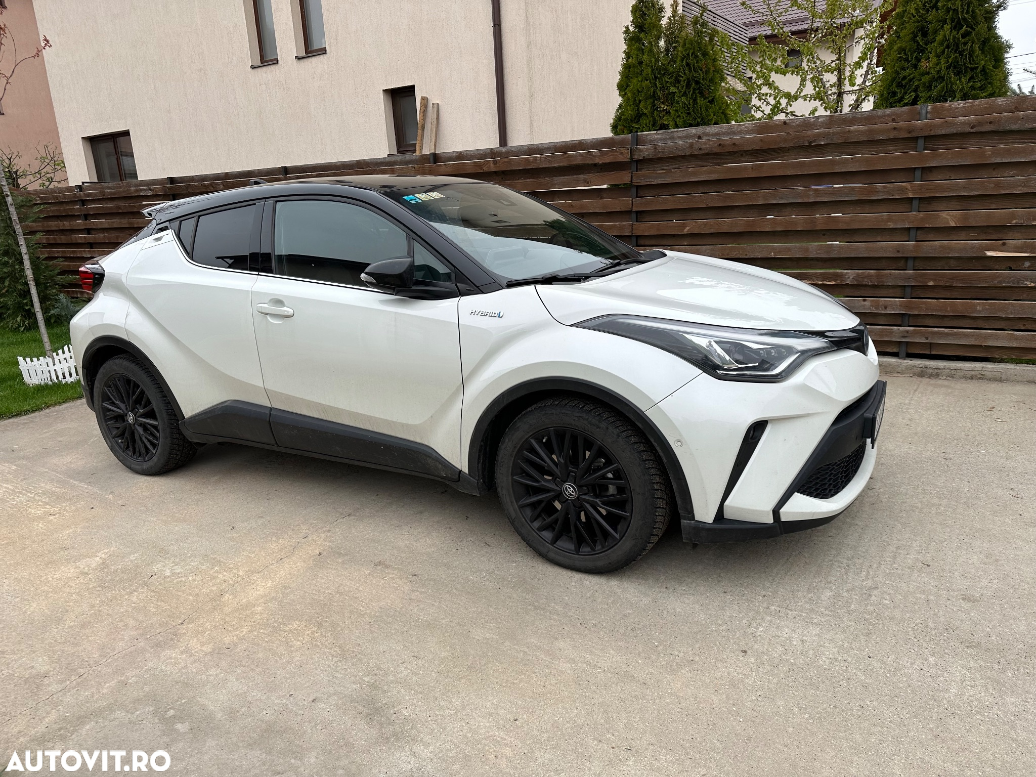 Toyota C-HR 2.0 HSD 184 CP 4x2 CVT C-lassy bi-tone - 4