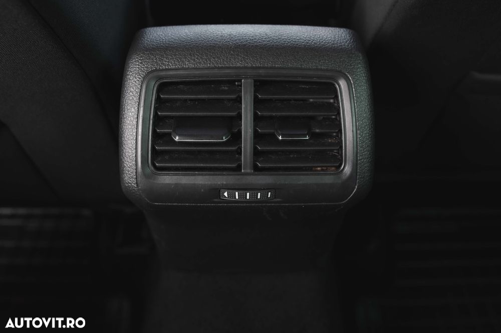 Volkswagen Golf 2.0 TDI DSG Highline - 21