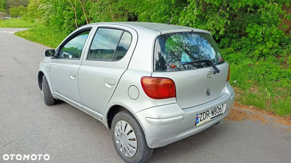 Toyota Yaris 1.0 Blue - 4