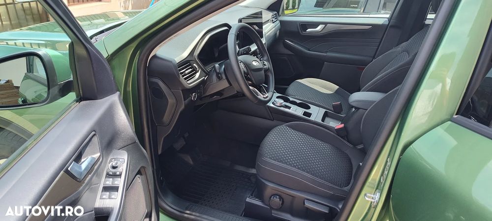 Ford Kuga 1.5 EcoBoost A8 FWD Titanium - 14