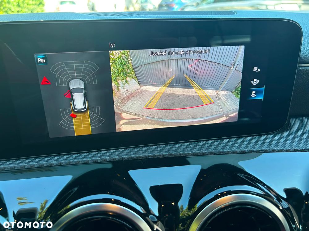 Mercedes-Benz CLA 180 7G-DCT Edition 2021 - 18