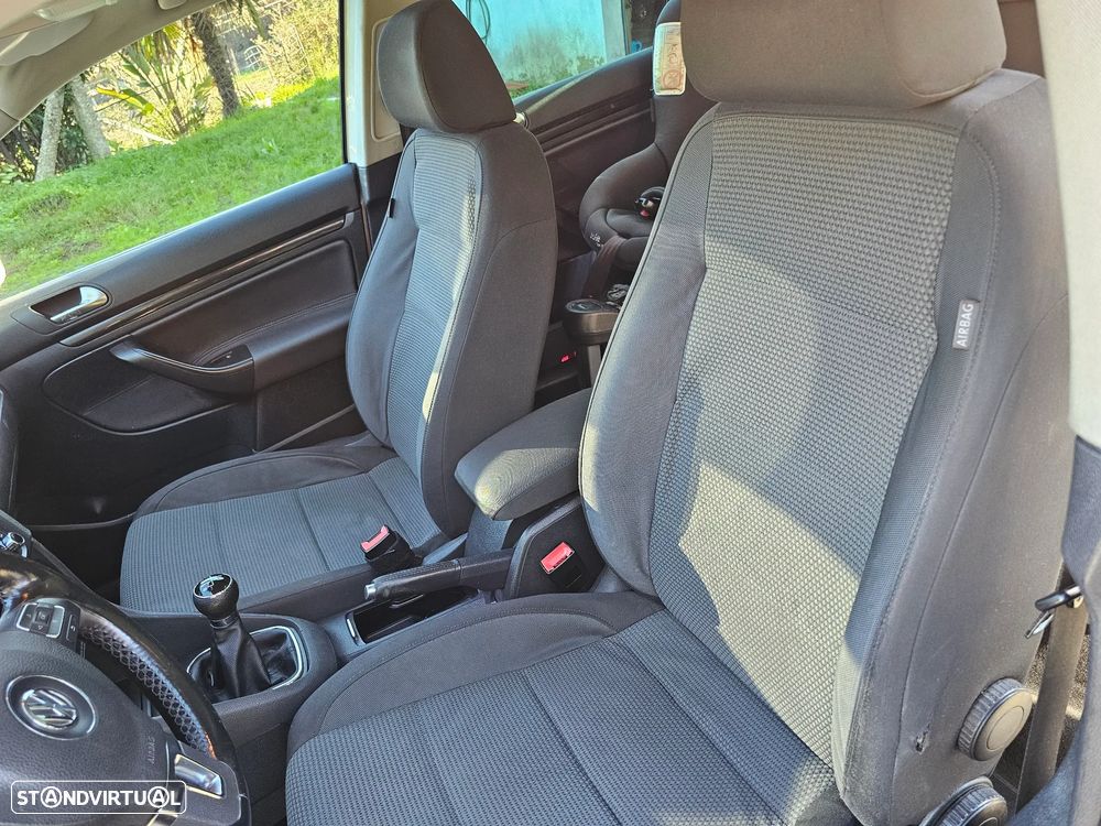 VW Golf Variant 1.6 TDi Confortline - 17