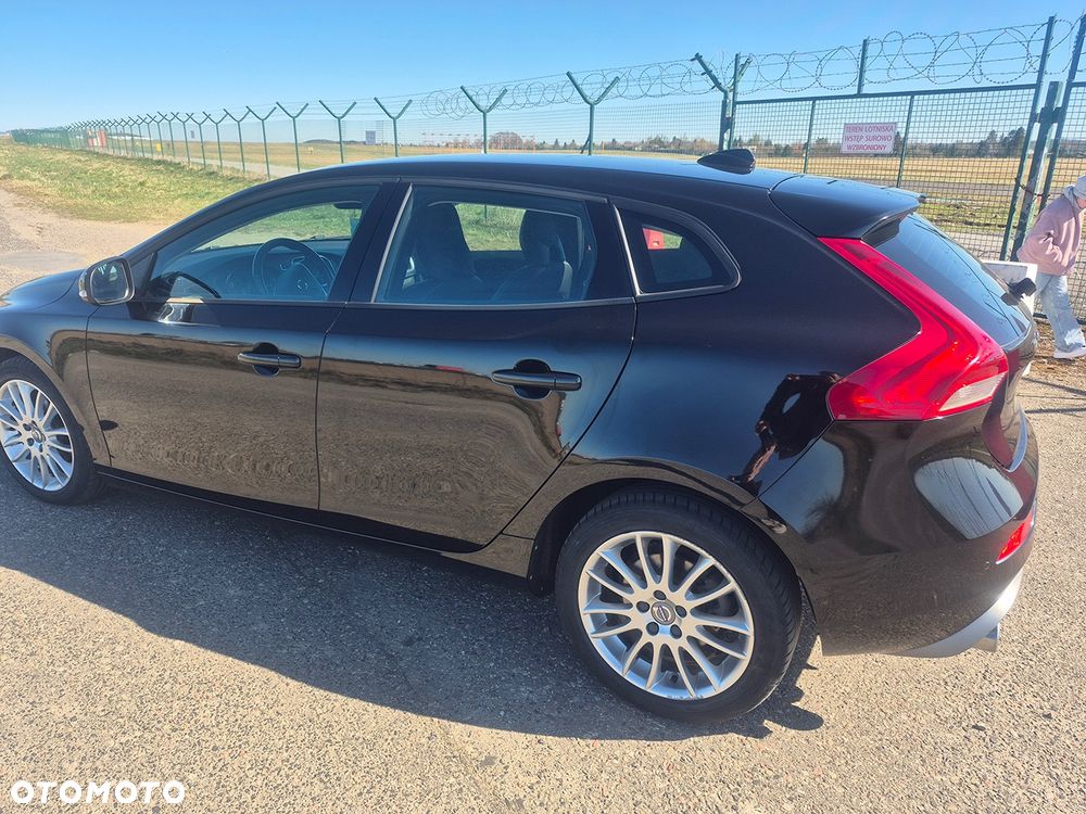 Volvo V40 D2 Drive-E R-Design Kinetic - 5