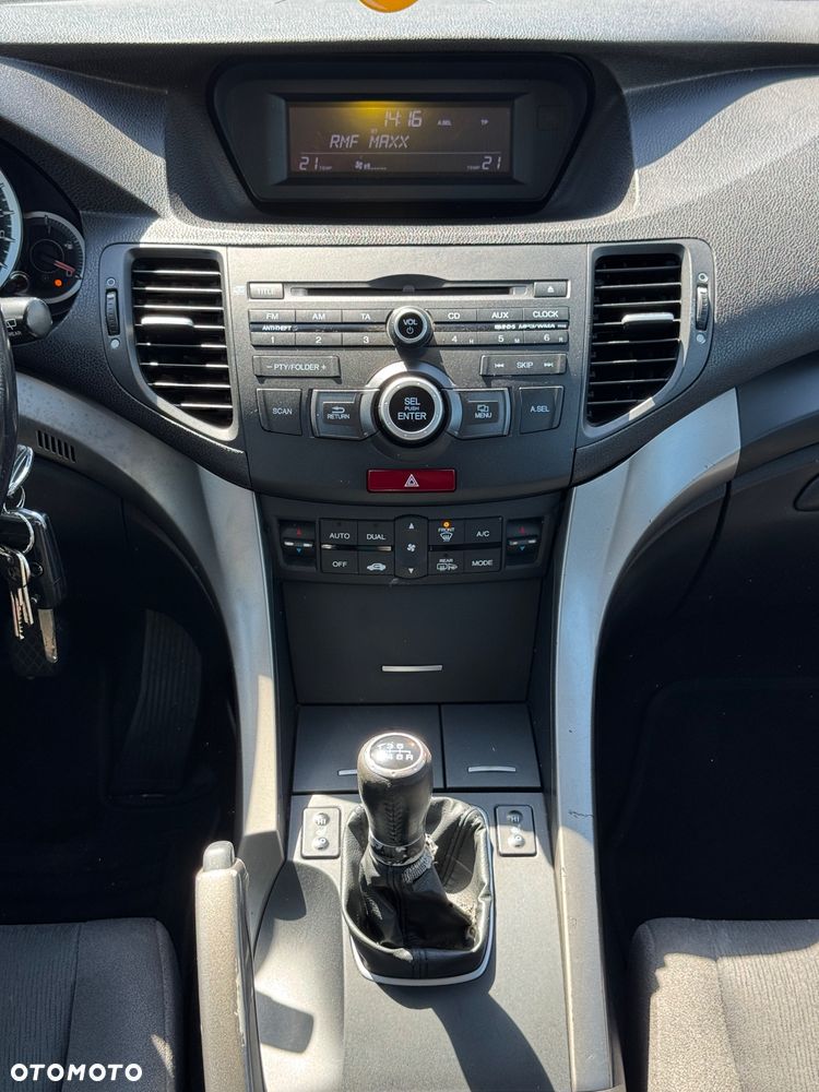 Honda Accord 2.2d Executive - 8