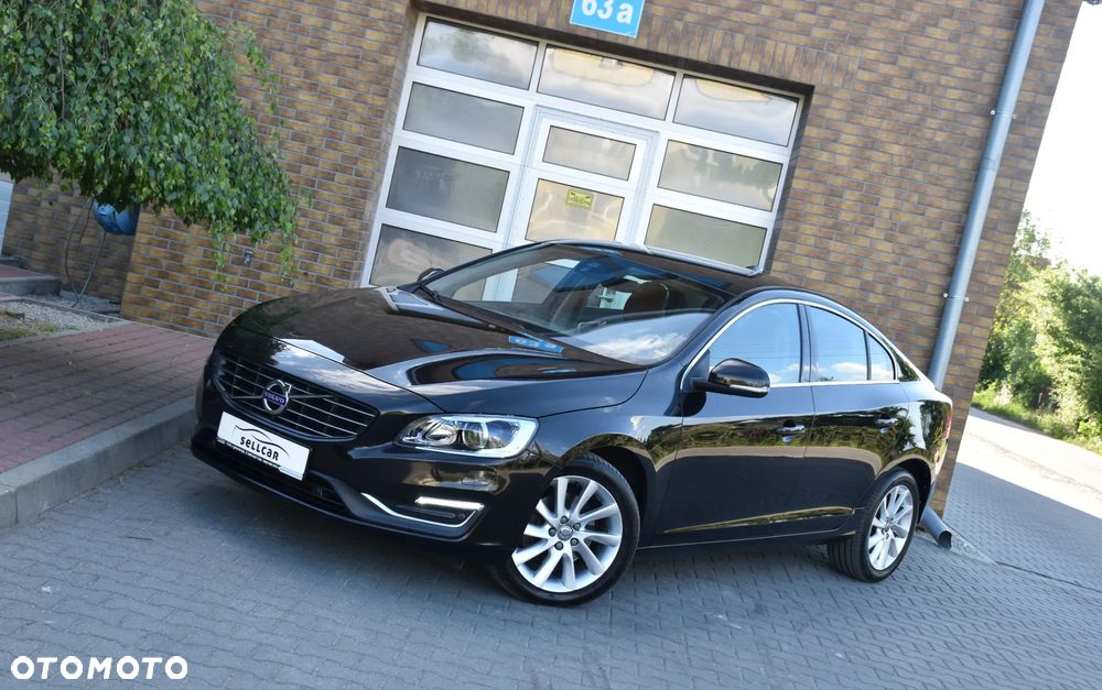 Volvo S60 D3 Summum - 1