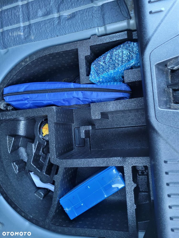 Ford Fiesta 1.0 EcoBoost STart-Stop ST-LINE - 10