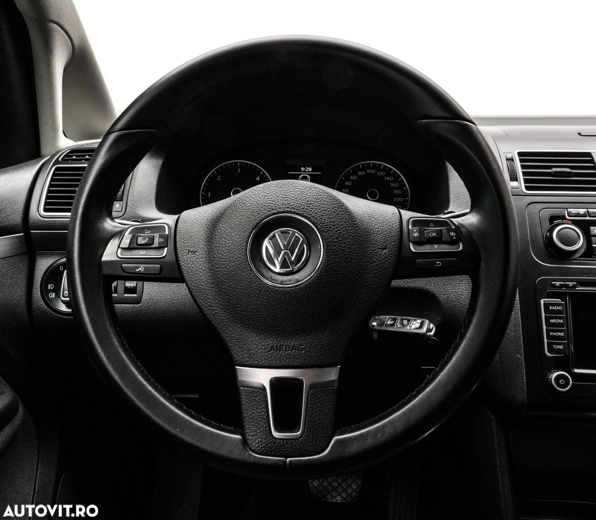 Volkswagen Touran Cross 2.0 TDI DSG - 17
